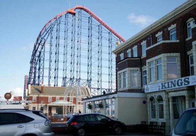 Kings Promenade Hotel
