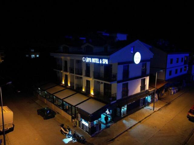 Lidya Hotel