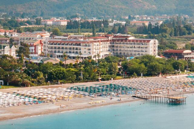 L’Oceanica Beach Resort