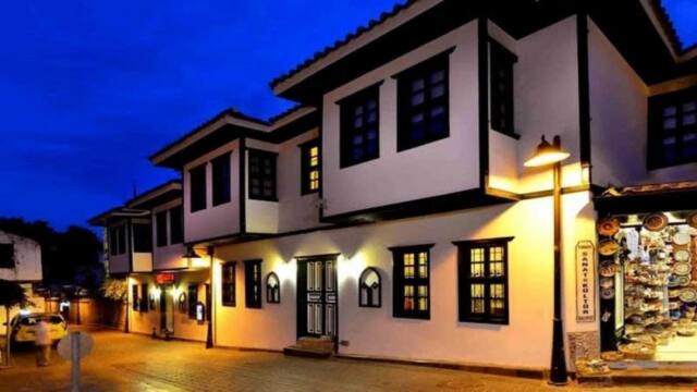 Magical Suite in the historical area surrounded by Nature