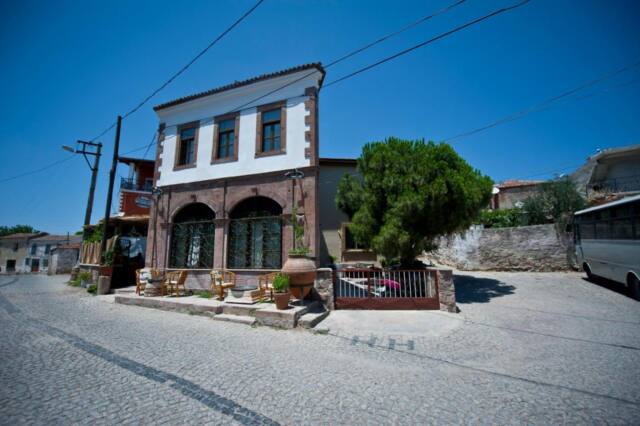 Mahzen Hotel