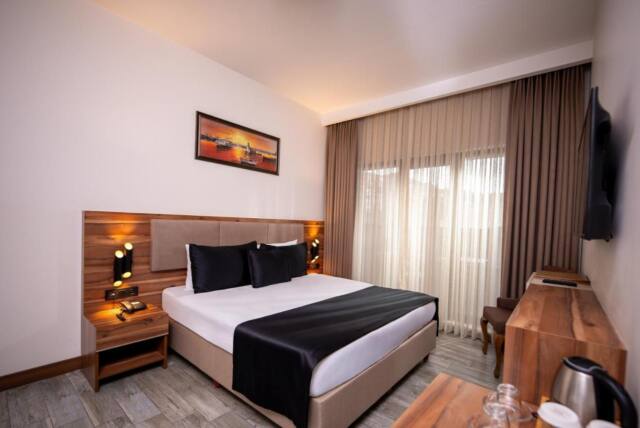 Mari Suites Hotel