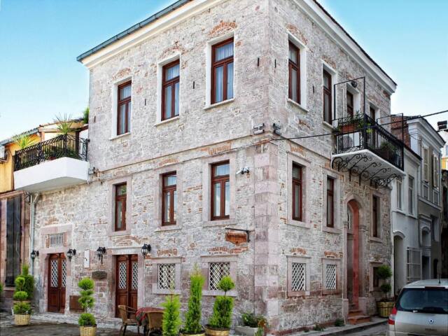 Marjolaine Hotel