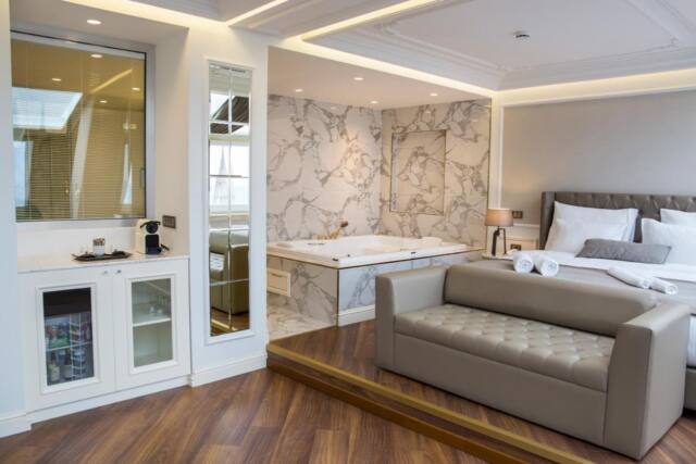 Mina Hotel – Special Category