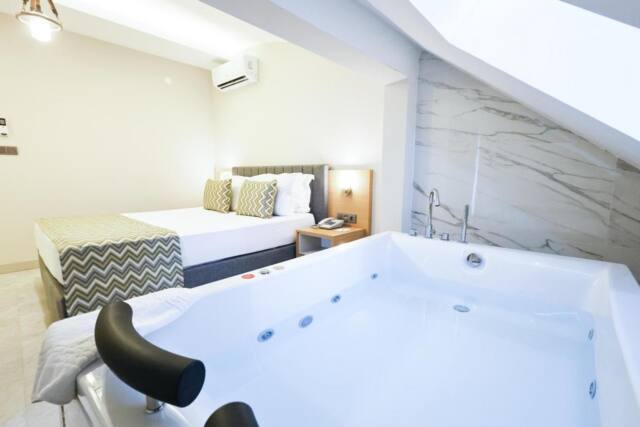 mustang suite hotel