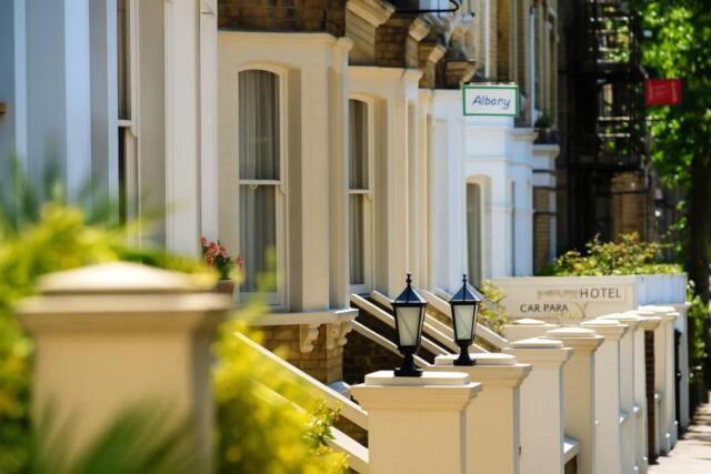 OYO Albany, Brighton & Hove
