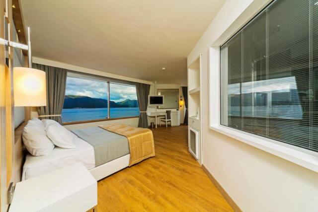 Poseidon Hotel – Adult Only