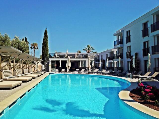 Queen Residences & Apart Hotel