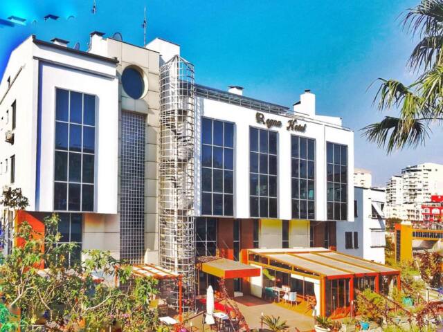 Regna Hotel