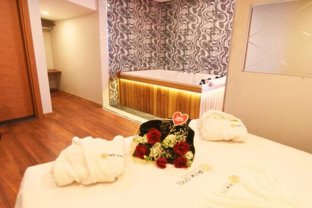 Renk Otel