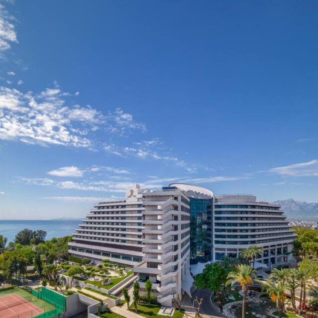 Rixos Downtown Antalya All Inclusive – The Land of Legends Access