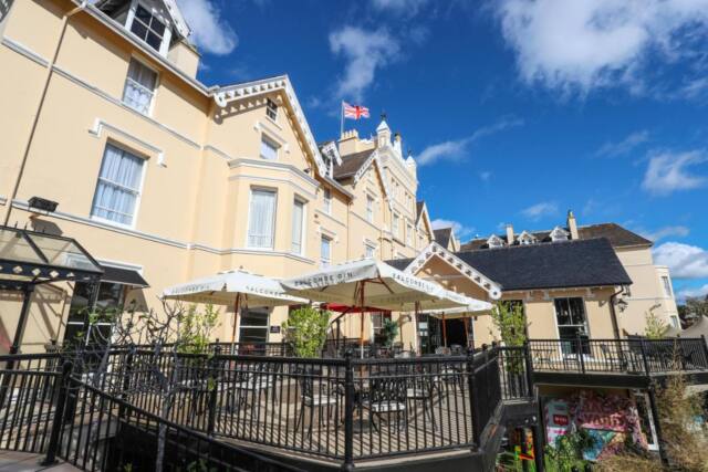 Royal Exeter Hotel