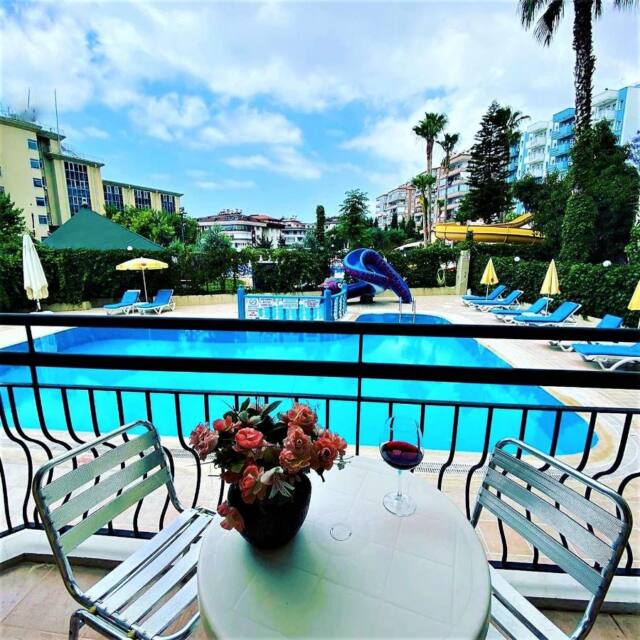 Select Suit & Apart Hotel