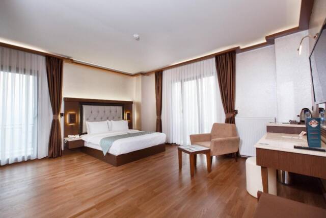 Sera Lake Resort Hotel Spa & Aparts