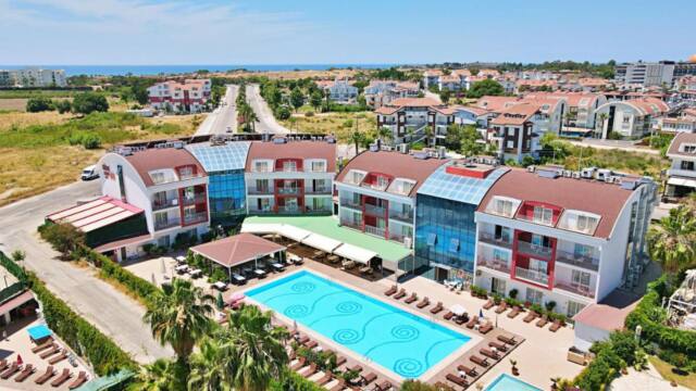 Side Legend Hotel