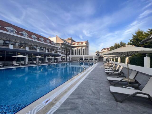 Side Story Hotel & Spa