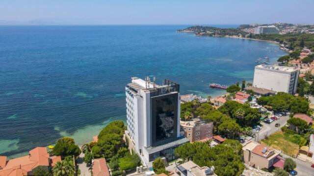 Signature Blue Resort