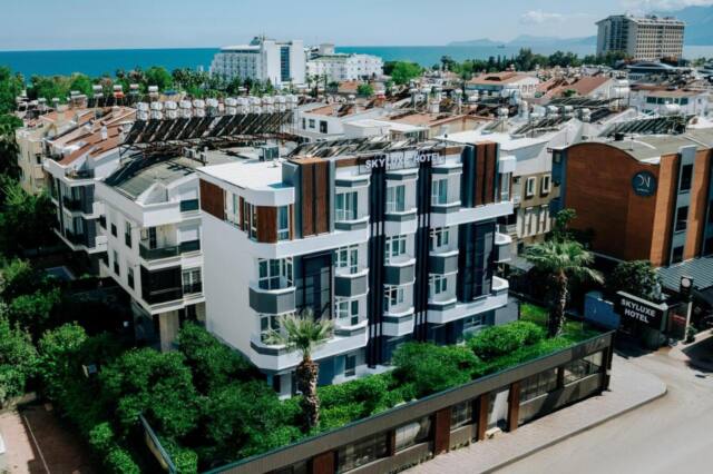 Sky Luxe Hotel