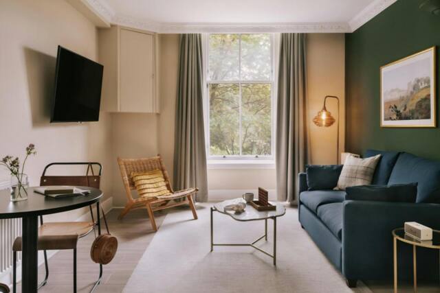 Sonder Royal Garden Apartments