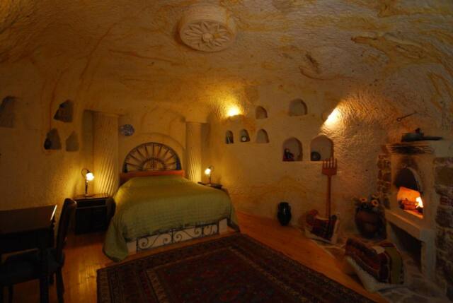 Spillo Caves