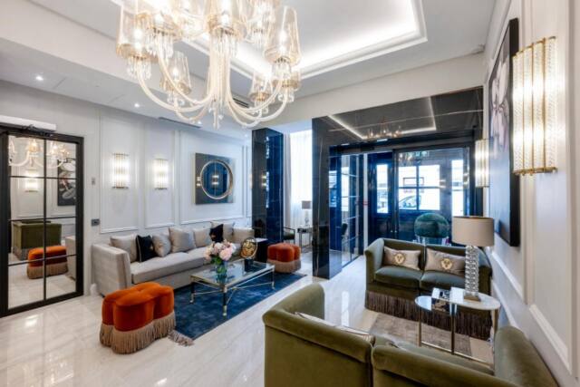 The Castleton Hotel