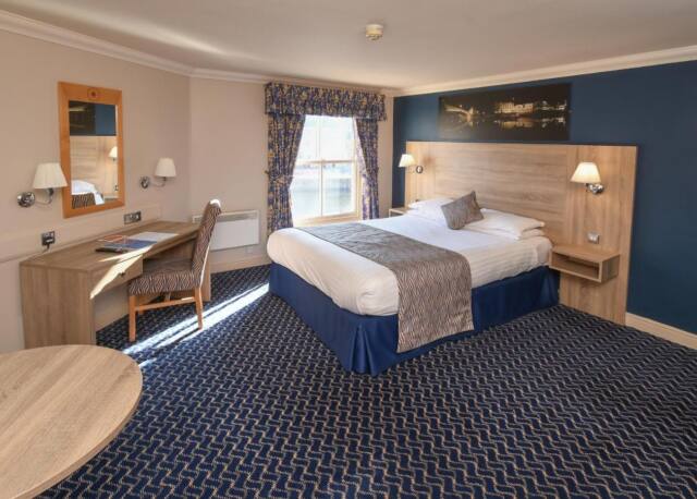 The Queens Hotel