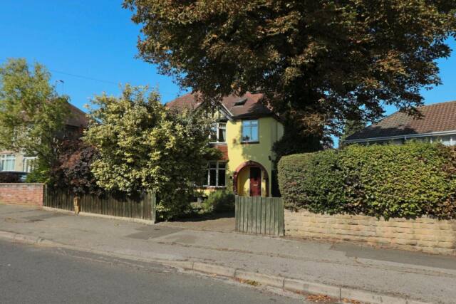 The Yellow House B&B