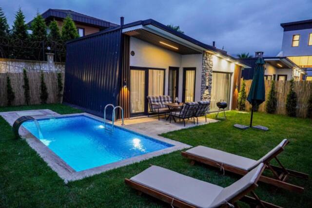 Vital Home Deluxe – Junior Garden Isıtmalı Havuzlu Villa