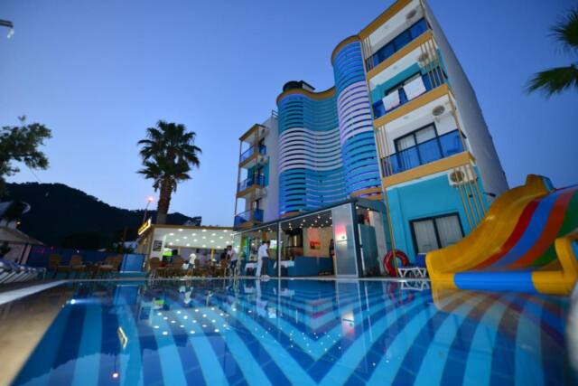 Yade Luxe Hotel