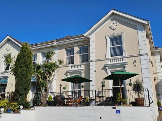 Melba House Bed & Breakfast – Adults Only