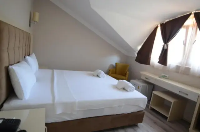 Deluxe Dört Kişilik Oda