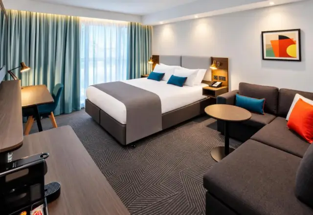 Premium Queen Room with sofa bed