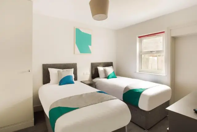 Standard Twin Room