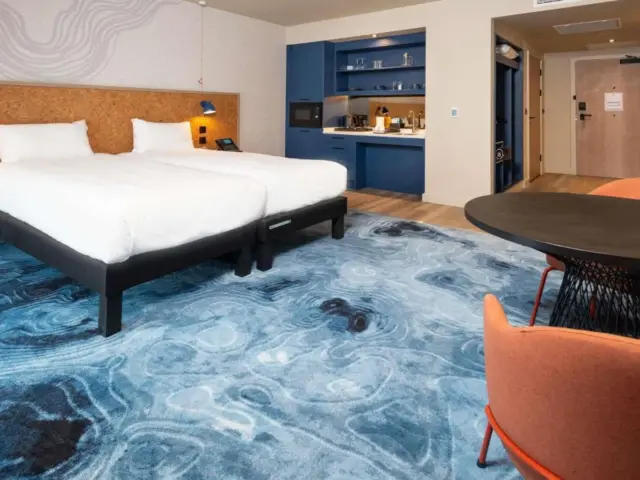 Superior Suite with Two Twin Beds - Disability Access