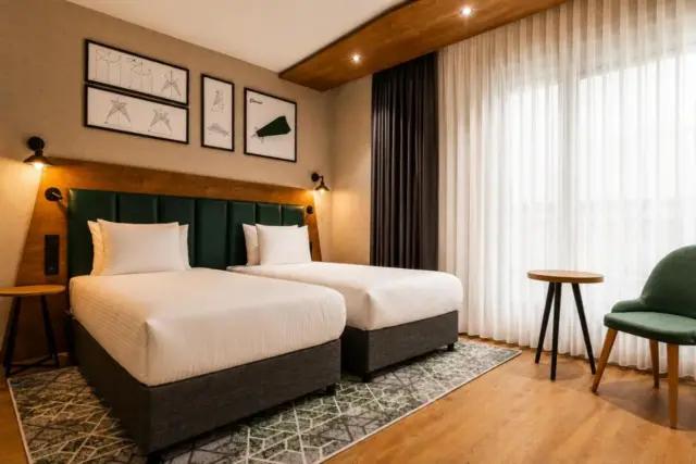 Standard Room with Two Twin Beds