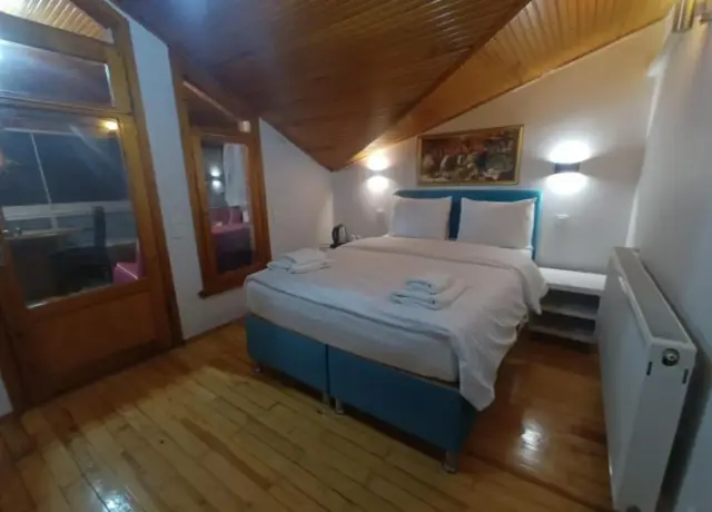 Deluxe Suite with Sea View