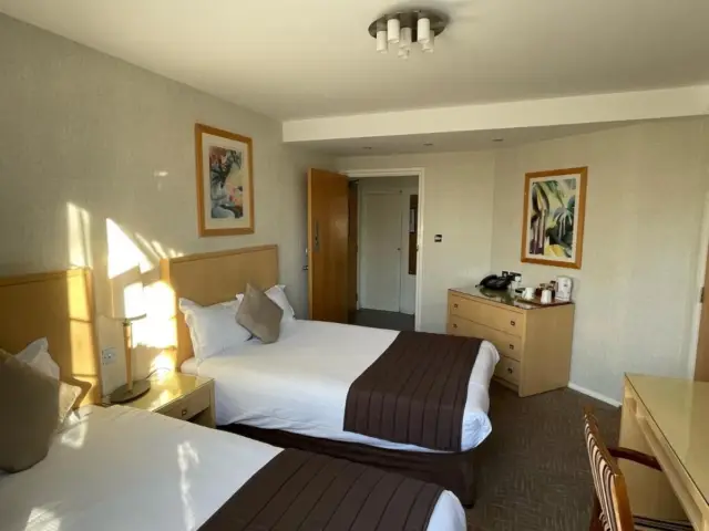 Twin Room - Non-Smoking