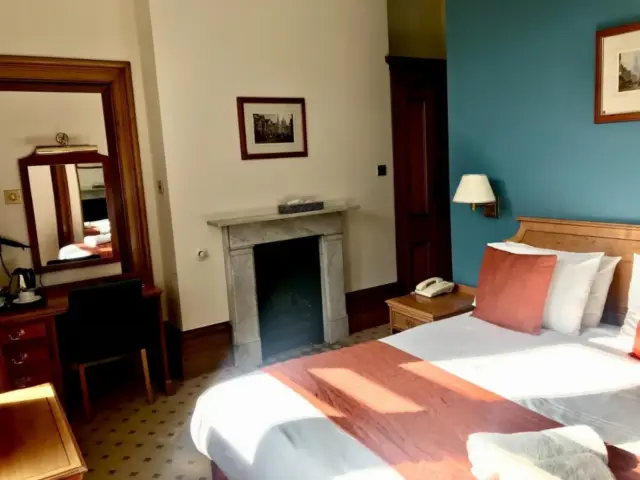 Çift Kişilik Oda - Duşlu