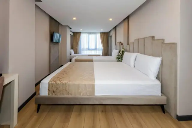 Deluxe Quadruple Room