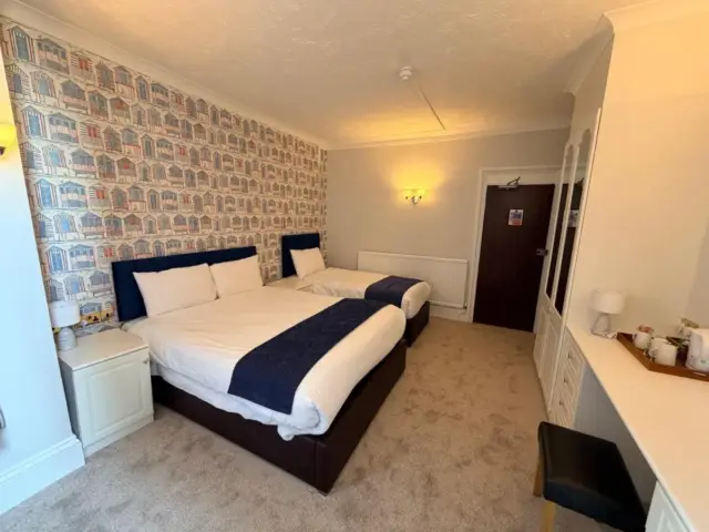 Standard Family 3 Room