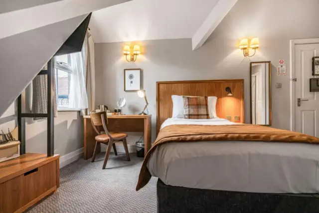 Single Room with Bath