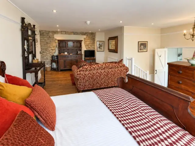 Deluxe Suite