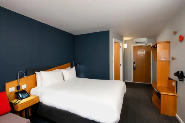 Standard Double Room with Free Hot Breakfast