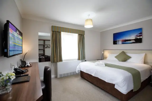 Large Double Room
