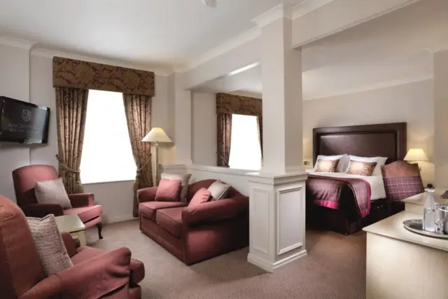 Deluxe Junior Suite