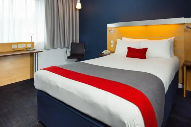 Standard Double Room with Free Hot Breakfast