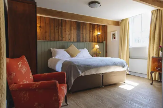 Double Room with Wet Room