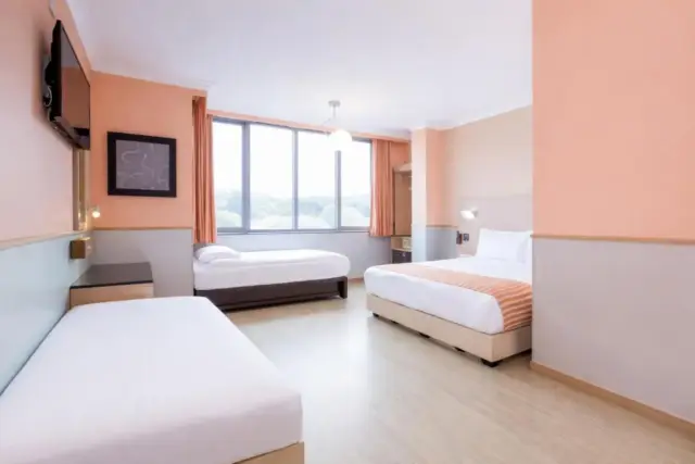 Family Room (4 Adults)