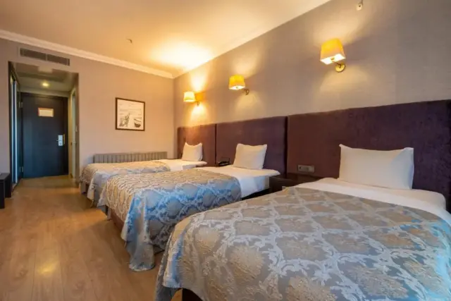 Deluxe Triple Room with Sea View