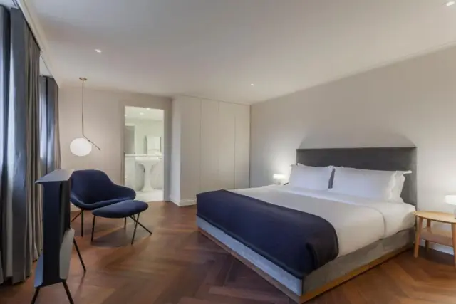 The House Junior Suite